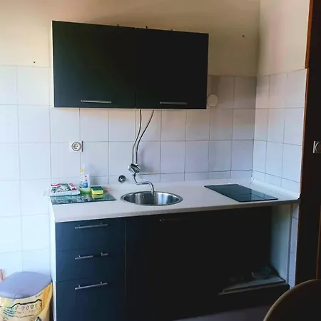 شقة Hana زادار