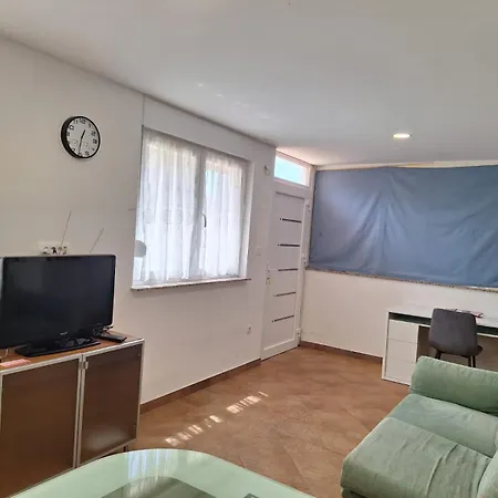 شقة Hana زادار