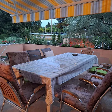 Hana Apartment Zadar