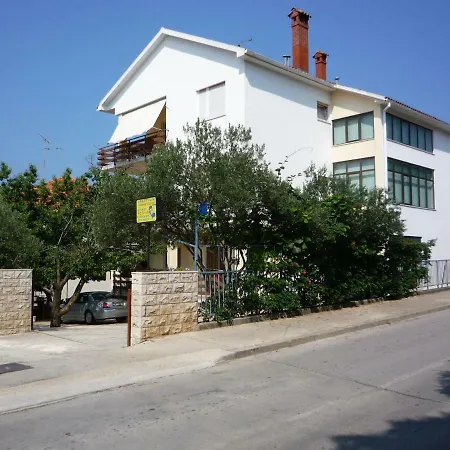 Hana شقة زادار