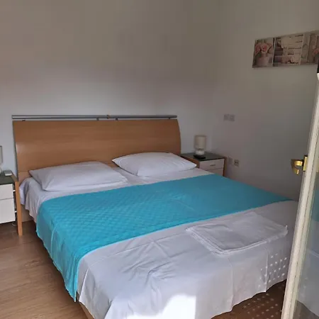 Hana Apartmán *
